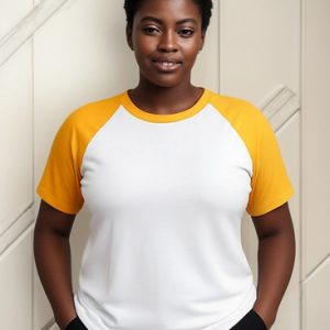 Camiseta Raglan Branco Manga Amarelo Ouro Sublimação